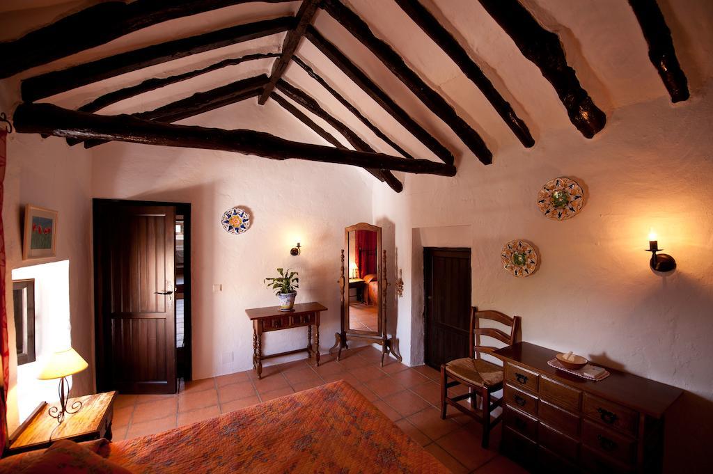 Bed and Breakfast Cortijo La Haza Иснахар Номер фото